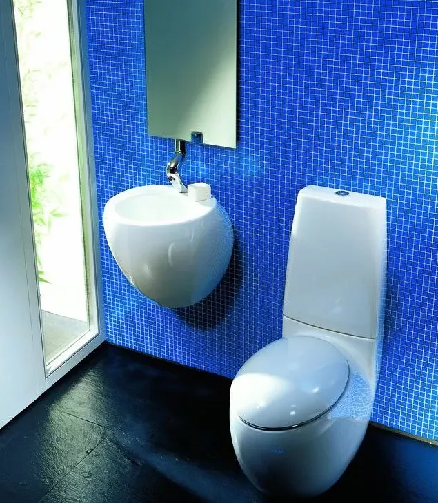 Унитаз с бачком