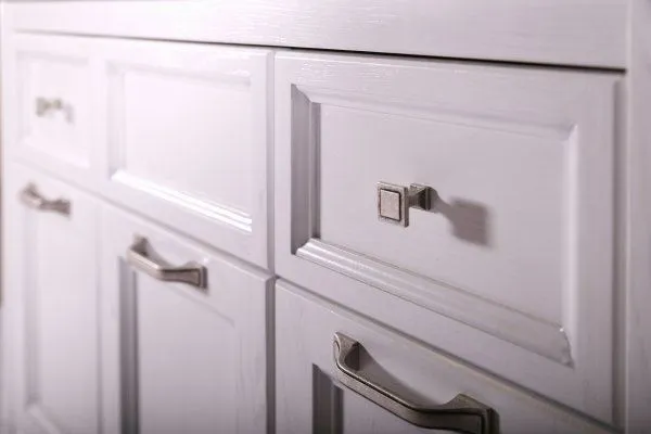 Тумба ASB-Woodline Гранда 105 (Белый Патина Серебро) под раковину Дуглас 105 (11486/1)