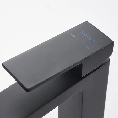 Смеситель для раковины однорычажный с гайкой Shevanik S9601H, Черный