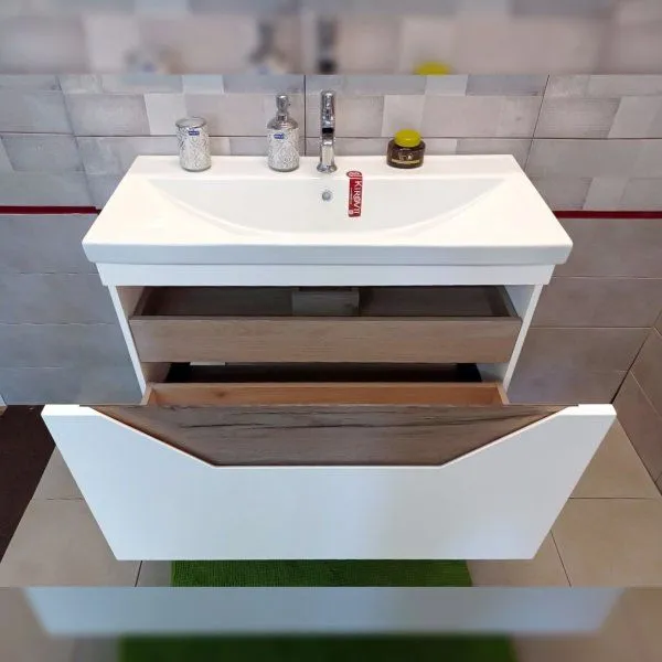 Тумба под раковину подвесная Бриклаер Брайтон белый/дуб, 100 см