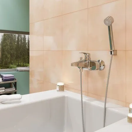 Смеситель для ванны MIXLINE ML03-01 (522141)