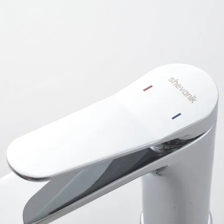 Смеситель для раковины однорычажный с гайкой Shevanik S6201, Хром