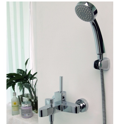 Смеситель Bravat Spring 7F679113C-B для ванны с коротким изливом