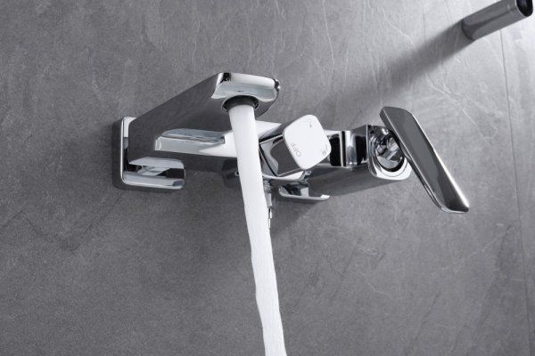 51032 Смеситель однорычажный для ванны "GANZER"  (10/1шт)