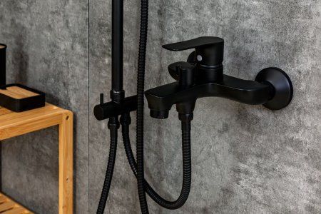 Набор смеситель Orange Aristo M19-311b для ванны с душем, черный
