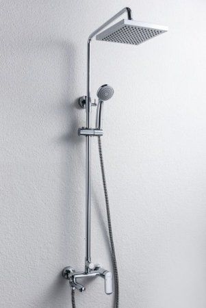 Душевая колонна Bravat Opal со смесителем для ванны, поворотный излив (F6125183CP-A-RUS)