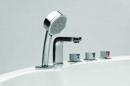 Гидромассажная ванна B&W GB5005 (1750х1600х750)
