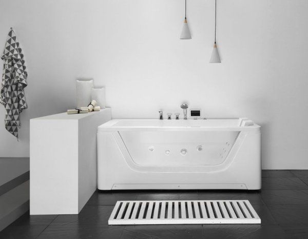 Акриловая ванна Gemy G9226 K с гидромассажем