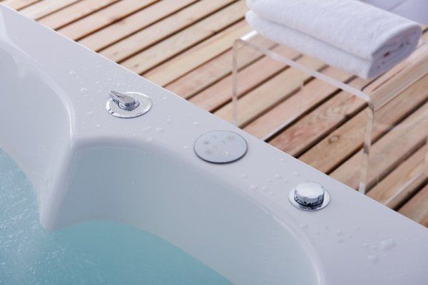 Ванна акриловая SSWW A1905 180х120 с гидромассажем, белый глянцевый