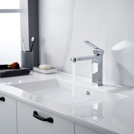 Смеситель для ванны однорычажный с гайкой Shevanik S4501, Хром