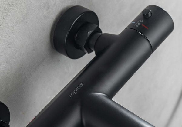 Термостатический смеситель для ванны AQUATEK, матовый черный AQ1043MB , черный матовый