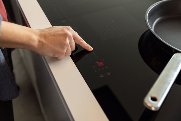 Индукционная варочная поверхность FMA 804 I F BK, черный Franke 108.0606.112