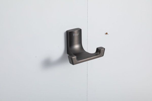 Крючок двойной для ванной комнаты Frap F3YD06SU05WW-2XF9, оружейная сталь