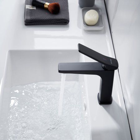 Смеситель для ванны однорычажный с гайкой Shevanik S4601H, Черный