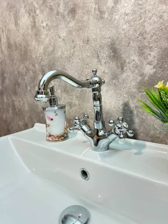 Смеситель для умывальника Ganzer GZ09012 хром