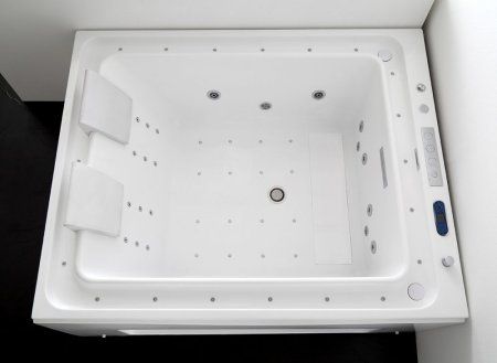 Акриловая ванна Gemy G9268 K с гидромассажем