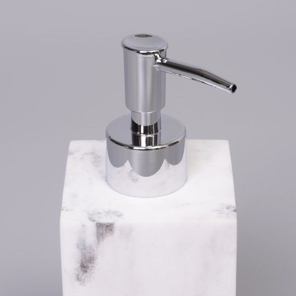 Дозатор жидкого мыла WasserKRAFT K-9100 K-9199 белый