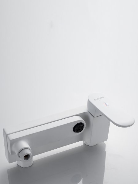 Смеситель для ванны Shevanik S4552C, Белый