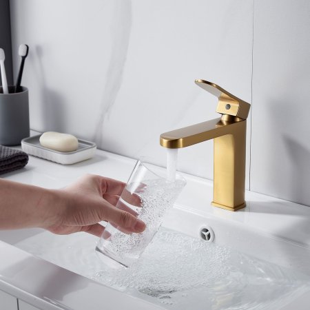 Смеситель для ванны однорычажный с гайкой Shevanik S4501G, Золотой сатин