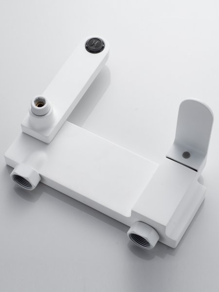 Смеситель для ванны Shevanik S4552C, Белый