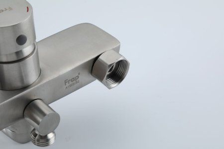 Смеситель для ванны Frap F22806, однорычажный, сатин