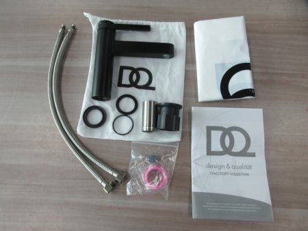 Смеситель для раковины DQ Bonn черный (DA1702105)