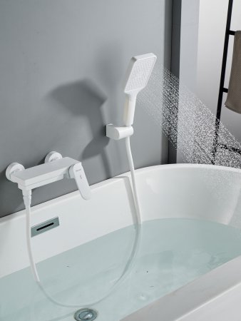 Смеситель для ванны Shevanik S4552C, Белый