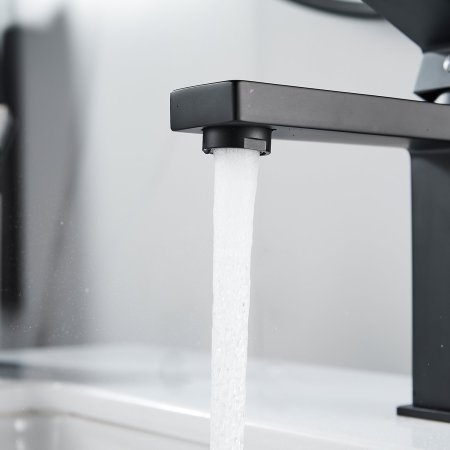 Смеситель для раковины однорычажный с гайкой Shevanik S9601H, Черный