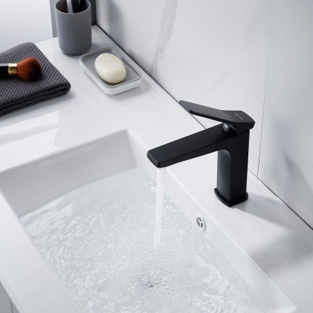 Смеситель для ванны однорычажный с гайкой Shevanik S4601H, Черный