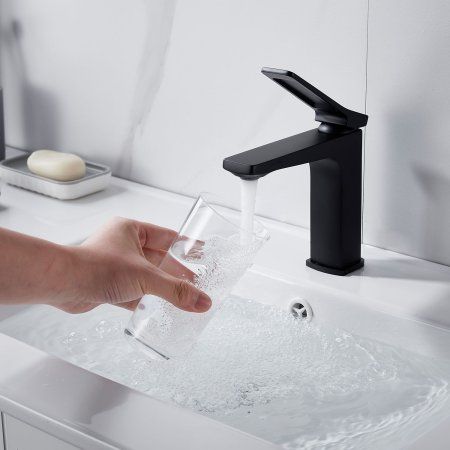 Смеситель для ванны однорычажный с гайкой Shevanik S4601H, Черный